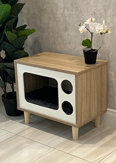 TV Cat House 🐾
