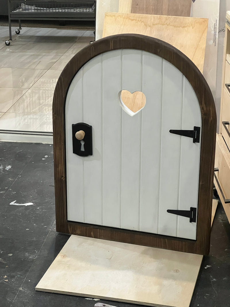 Arched Heart Door Prop